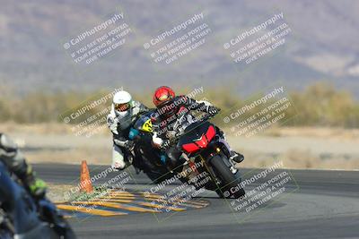 media/Feb-04-2023-SoCal Trackdays (Sat) [[8a776bf2c3]]/Turn 14 (115pm)/